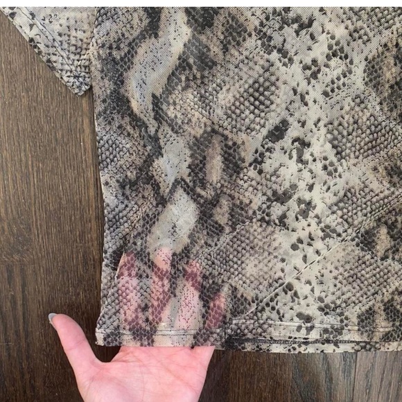 Which We Want mesh snakeprint baby tee - Picture 2 of 2